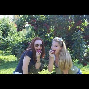 Meet your Posher, Caitlin